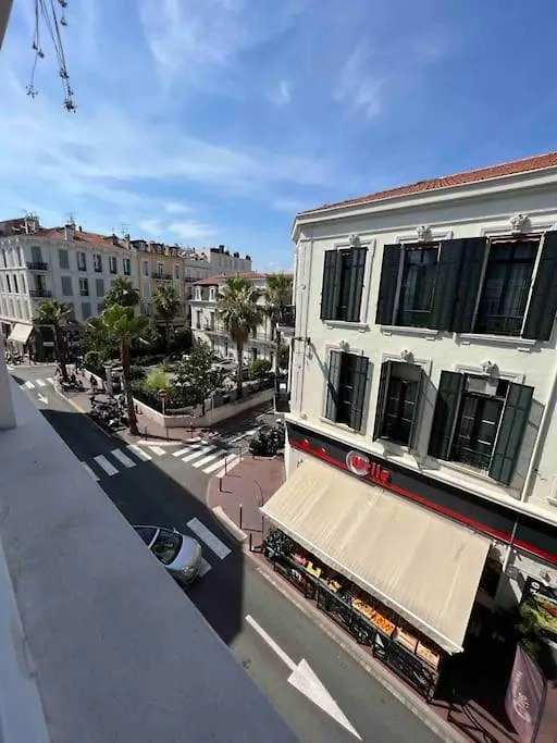 Superbe 2 Pieces, Tout Equipe Centre De Cannes. 0*, كان