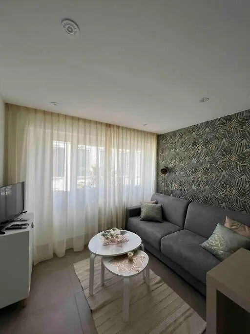 Superbe 2 Pieces, Tout Equipe Centre De Cannes. Apartment 0*, Cannes France